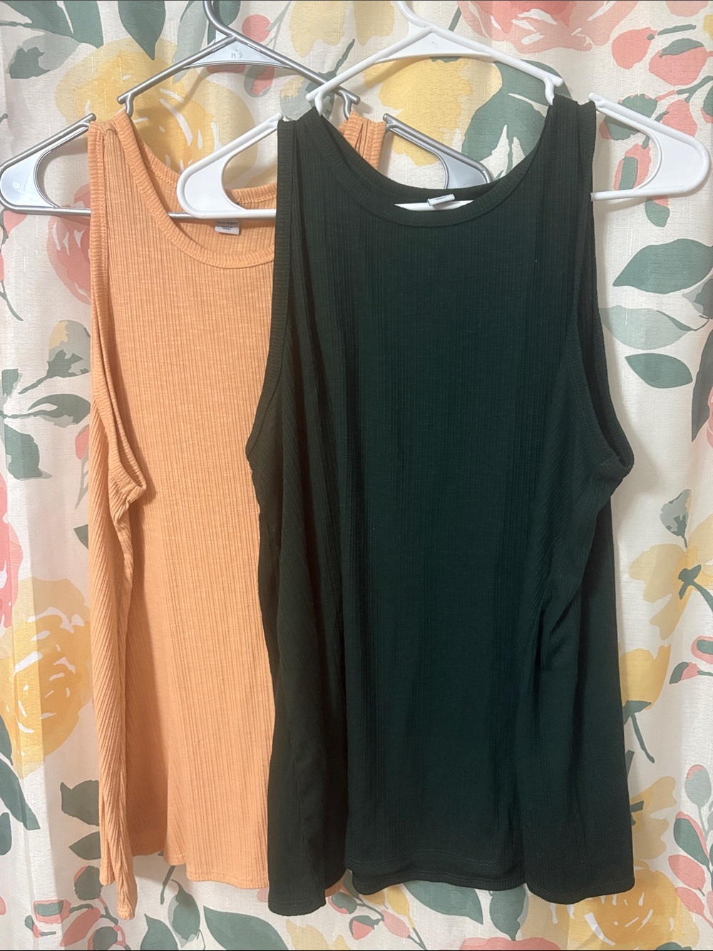 Ribbed Sleeveless Tank Top - Green and Peach